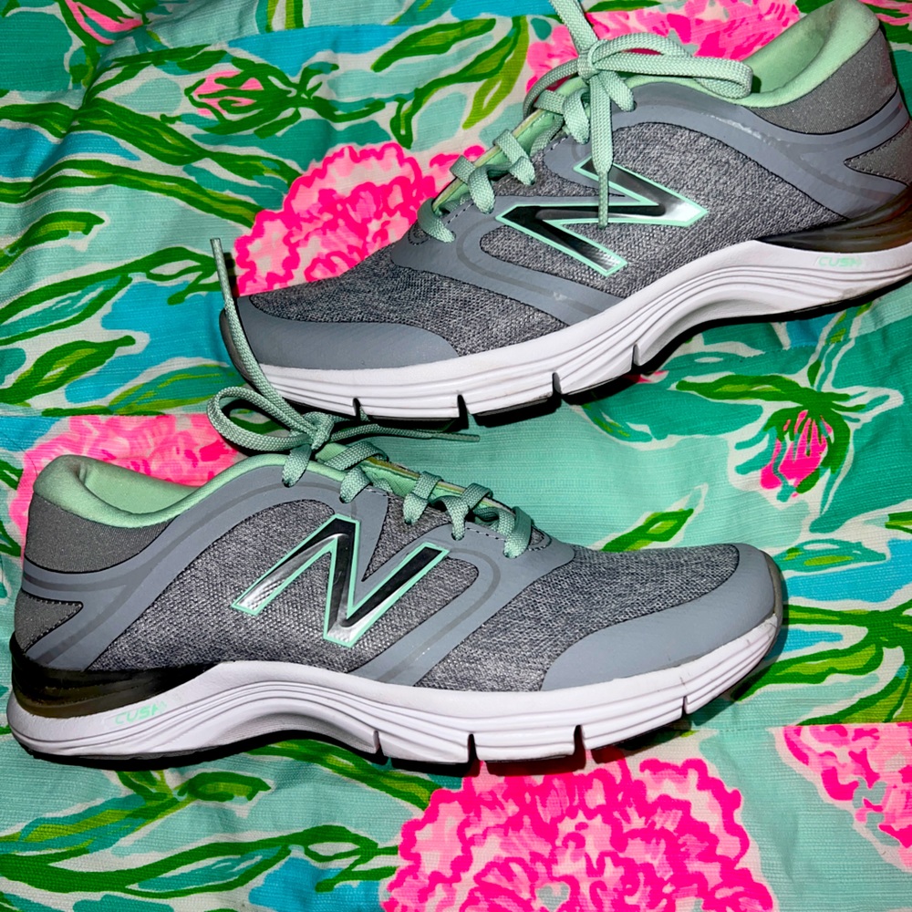 NB New Balance shoes in Tiffany Blue and gray, women’s size 9 trainers gym walk